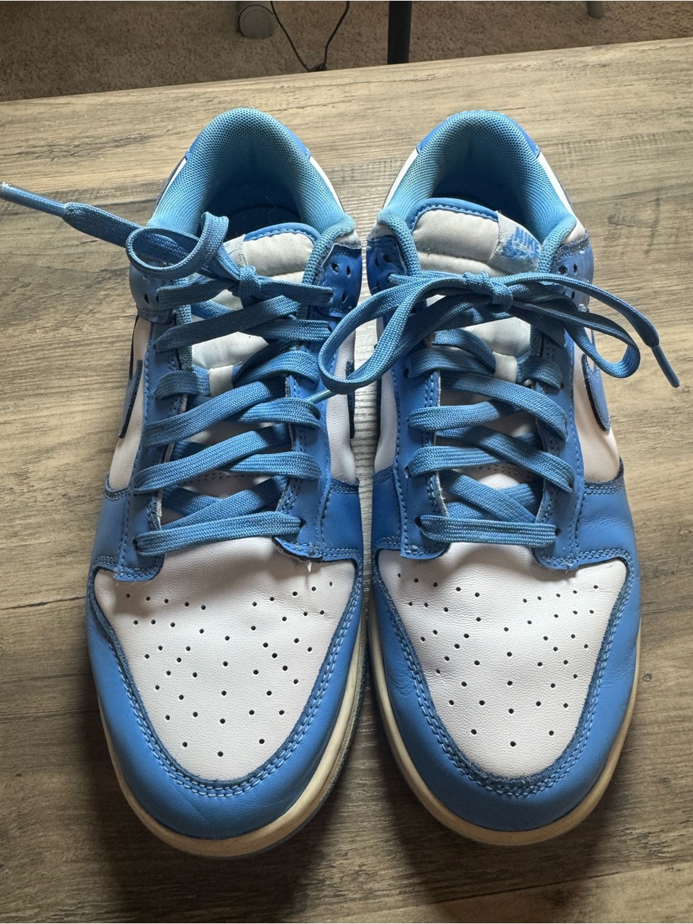 Nike Men's Light Blue and White Low-Top Sneakers
